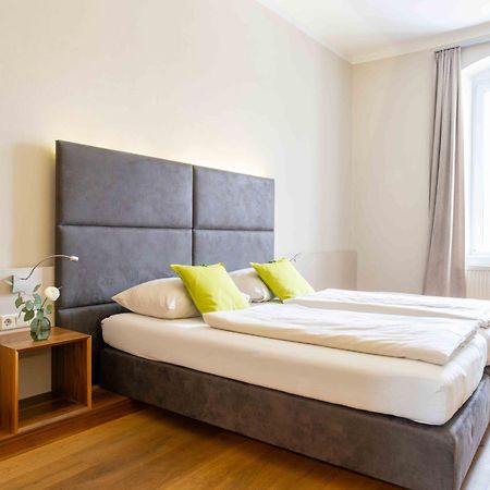 Eee Hotel Perg Ngoại thất bức ảnh