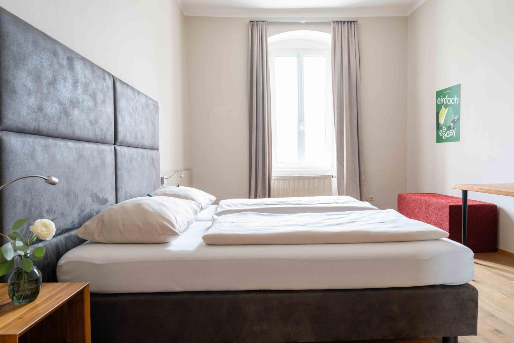 Eee Hotel Perg Ngoại thất bức ảnh