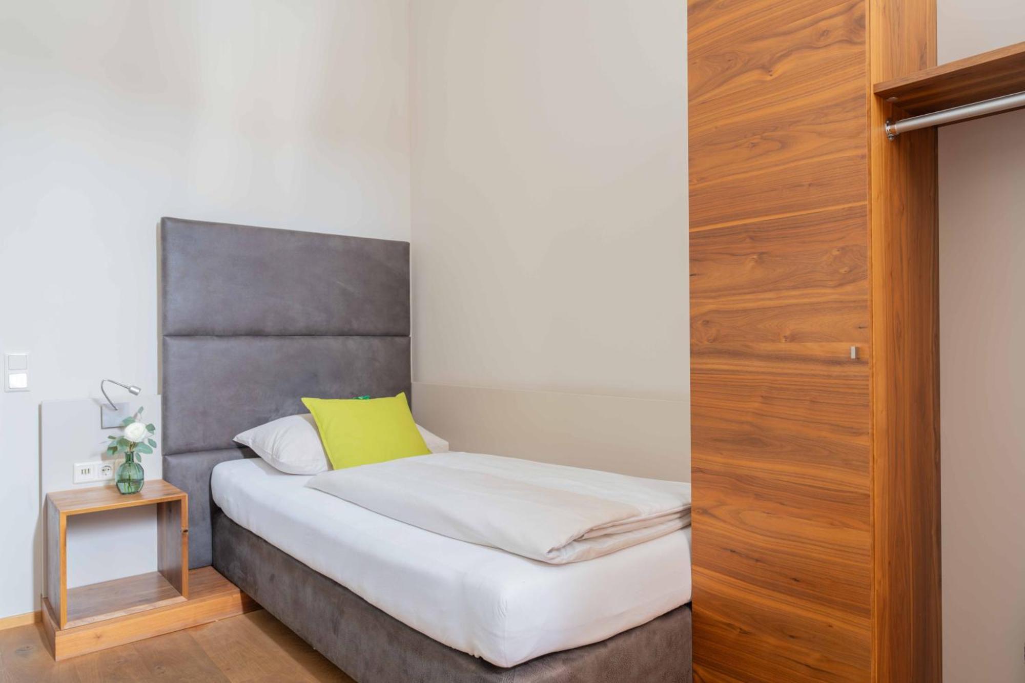 Eee Hotel Perg Ngoại thất bức ảnh