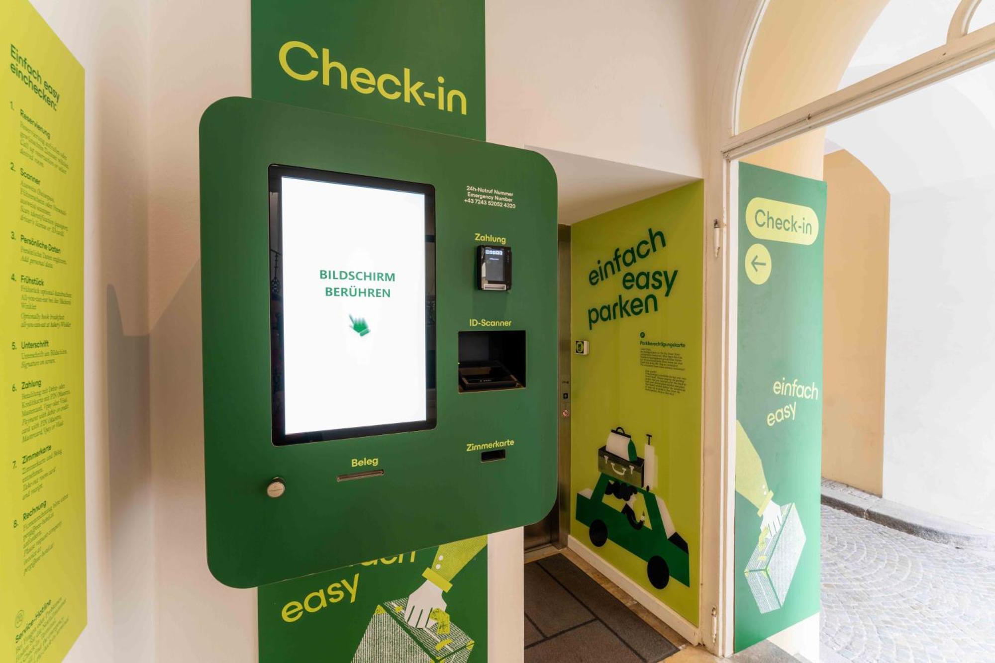 Eee Hotel Perg Ngoại thất bức ảnh