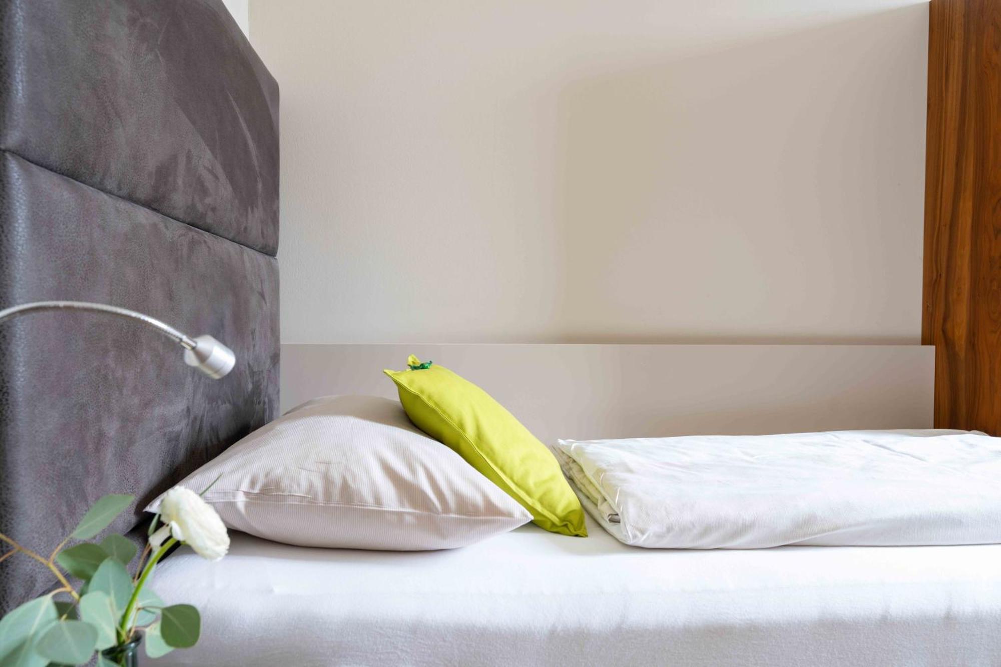 Eee Hotel Perg Ngoại thất bức ảnh