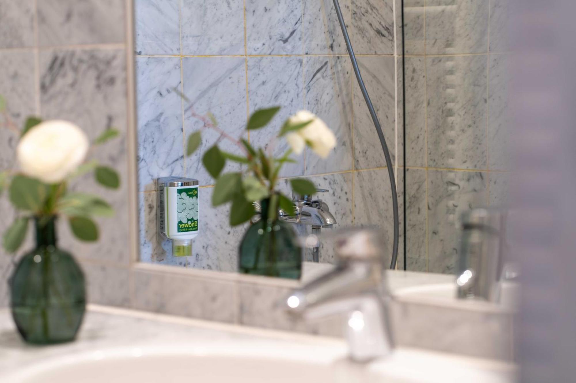 Eee Hotel Perg Ngoại thất bức ảnh